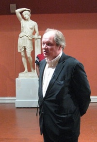 Андрей Толстой