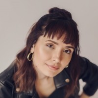 Алиса Медовникова