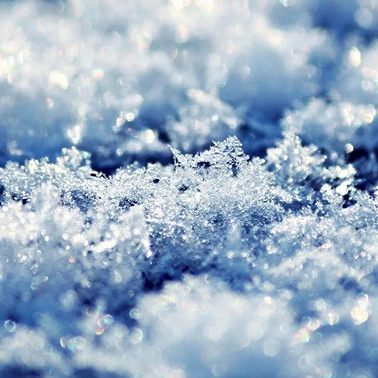 8 января / Почему снег хрустит?