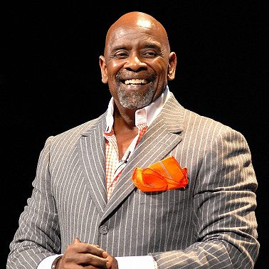 Как Бездомный Стал Миллионером! Реальная История Криса Гарднера! Сильнейшая Мотивация!